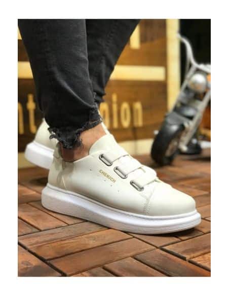 su-bt-white-man-sneakers